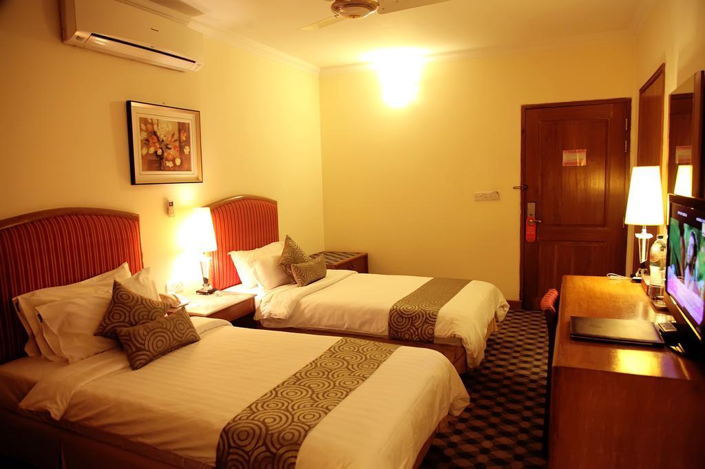 Hotel Swiss Garden Dhaka Esterno foto
