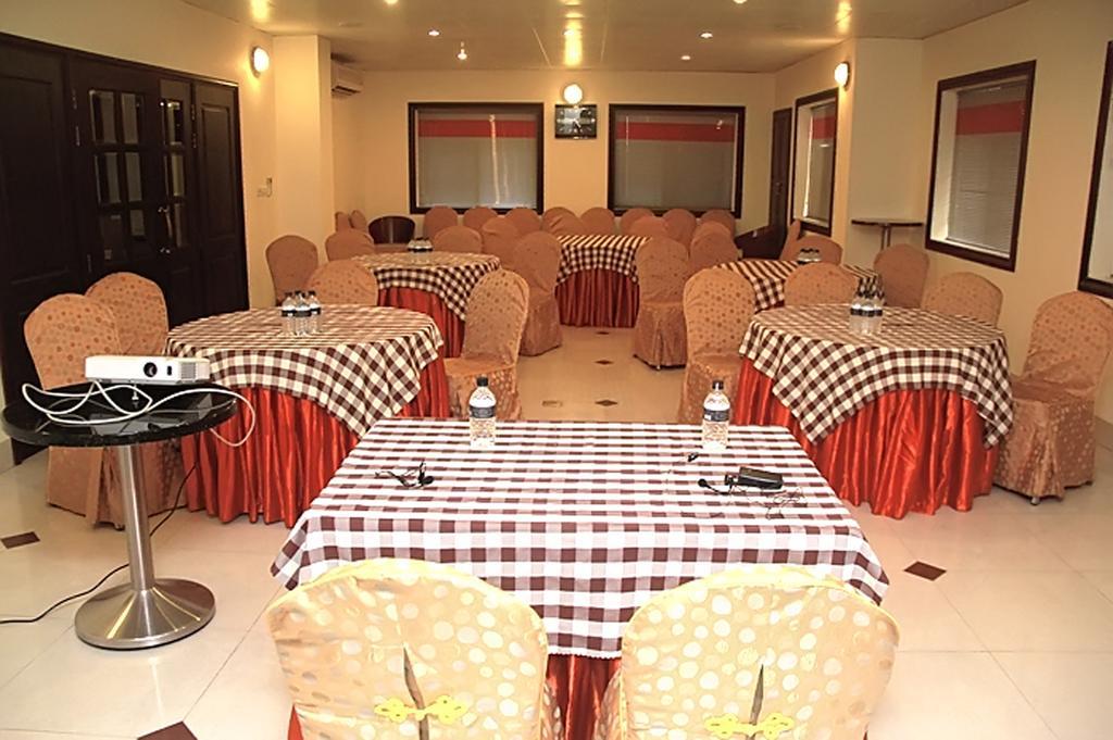 Hotel Swiss Garden Dhaka Esterno foto